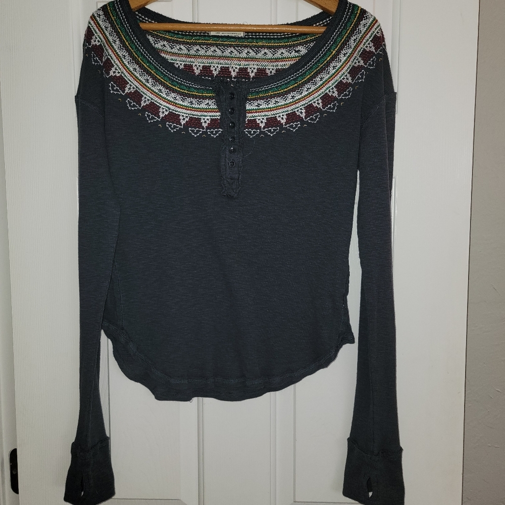 We The Free blue Henley style thumbhole top.